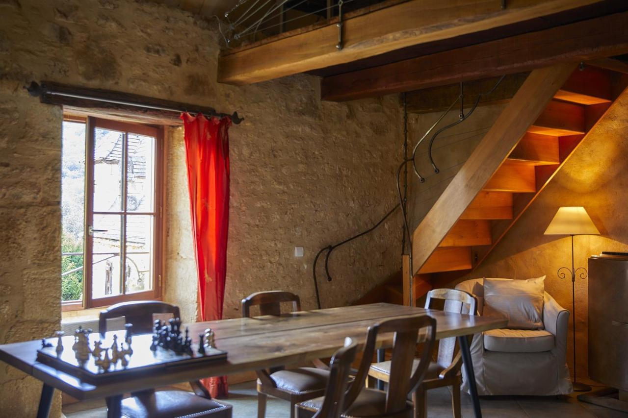 Domaine De Cantegrel - Gites De Charme Et Suite Troglodyte En Perigord Vitrac  Exterior photo